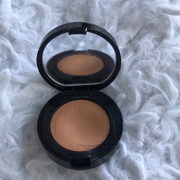 Concealer - Picture 2 of 2